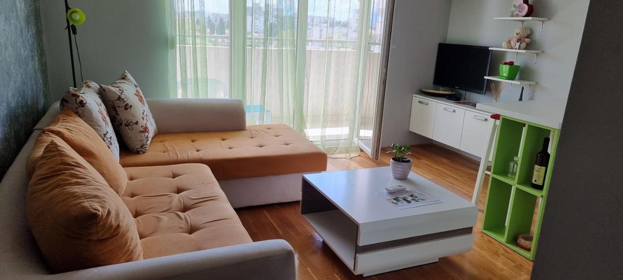 Naki Apartmani ポドゴリツァ エクステリア 写真