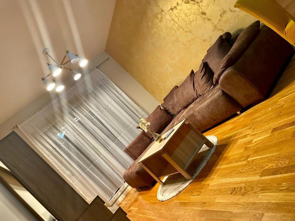 Naki Apartmani ポドゴリツァ エクステリア 写真