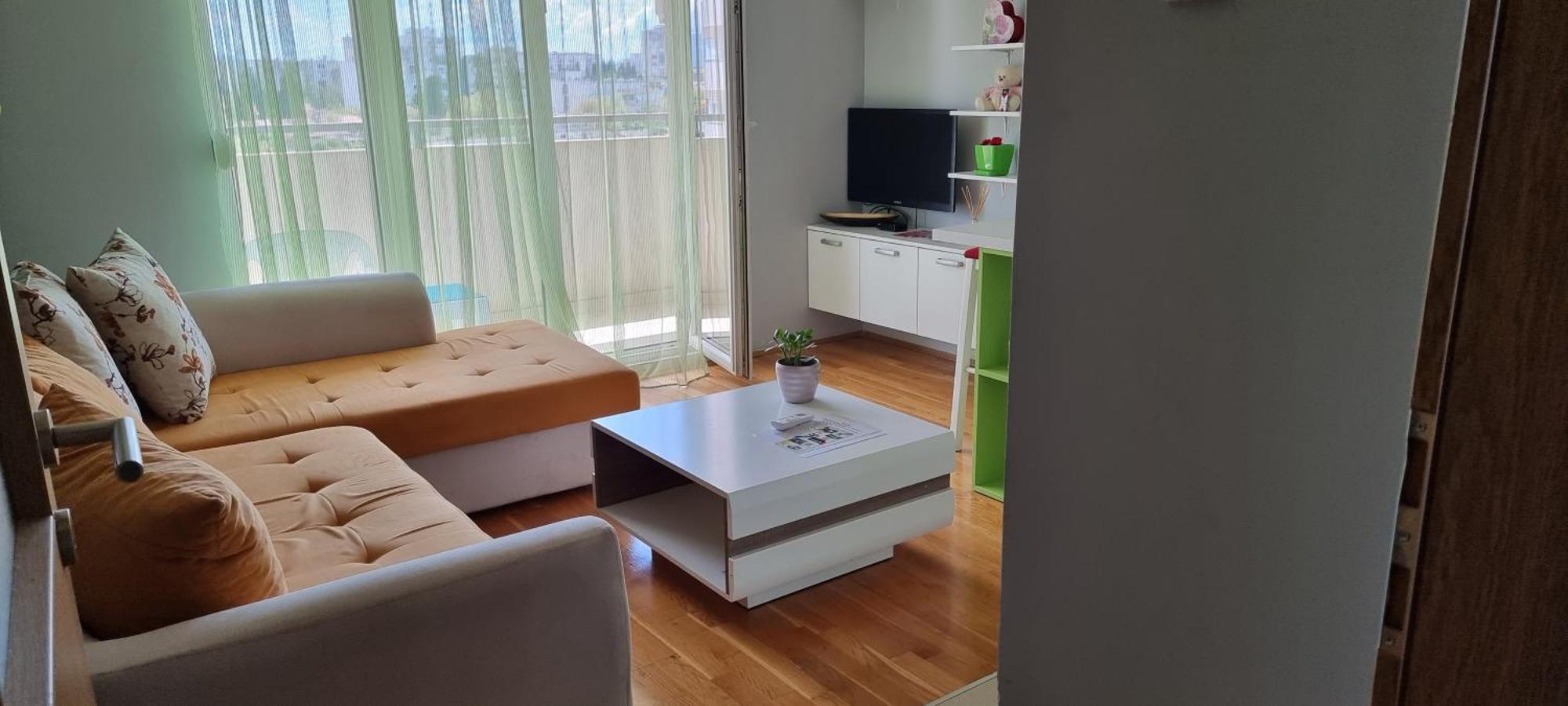 Naki Apartmani ポドゴリツァ 部屋 写真